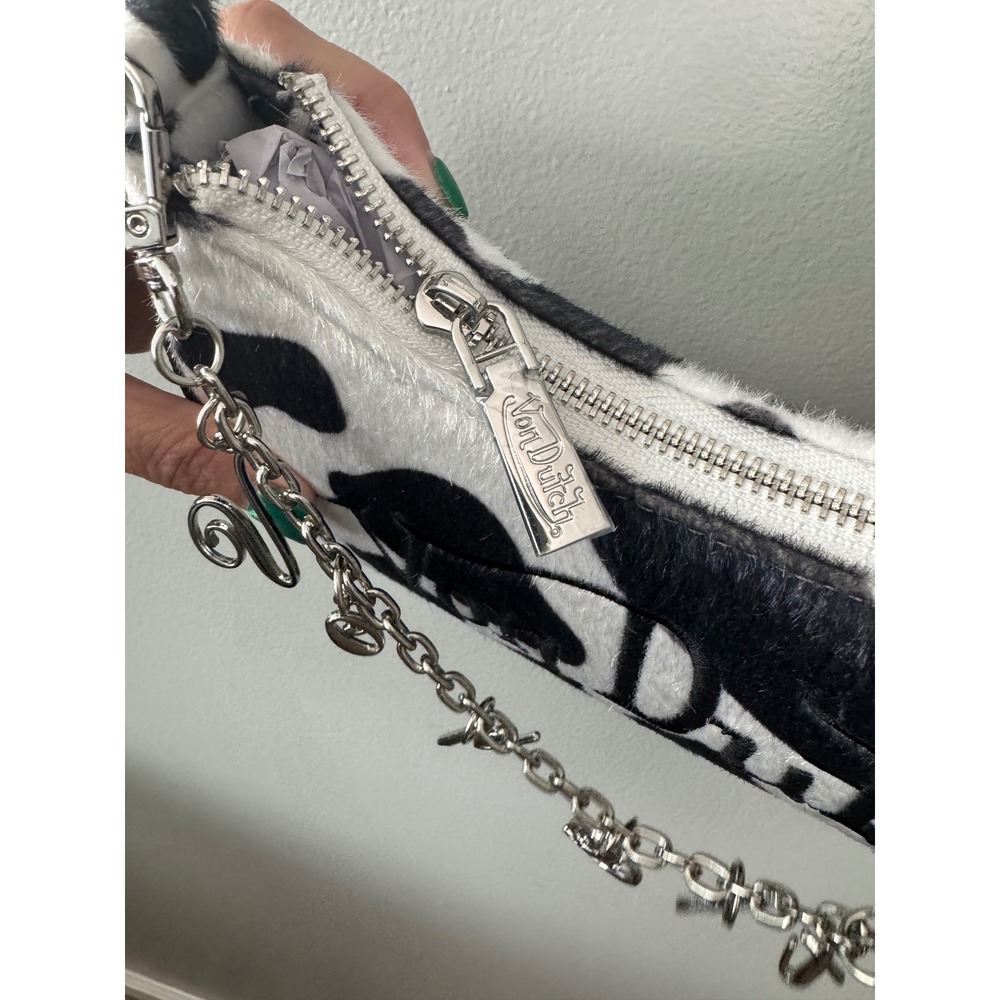 Von Dutch Cow Print Baguette Shoulder Bag Black White Faux Fur VDSB-2067BLK NWT - Picture 5 of 6
